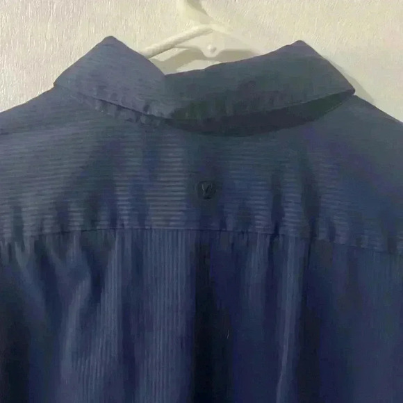 Lululemon Venture Classic-Fit Long-Sleeve Shirt - Picture 6 of 11